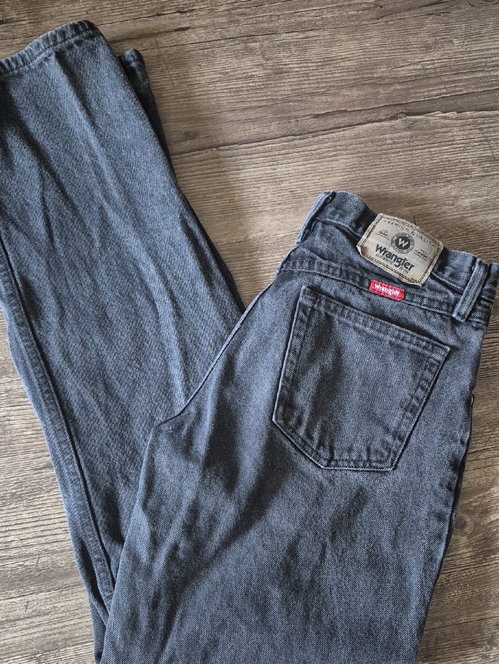 Wrangler Vintage High Waisted Washed Black Jeans 30x32